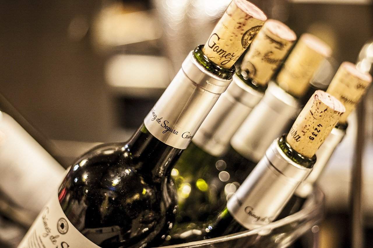 wine bottles, cork, wine facts