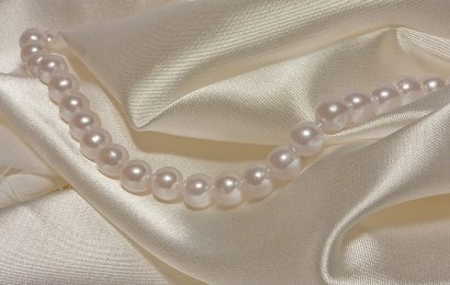 30 Silk Facts That Will Make You Feel Like Royalty 