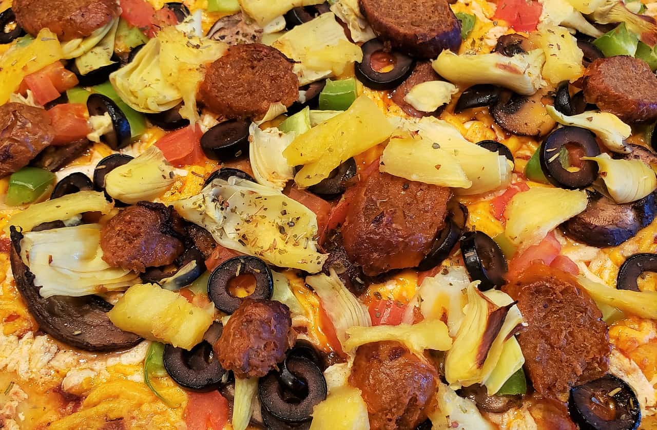 pineapple on pizza