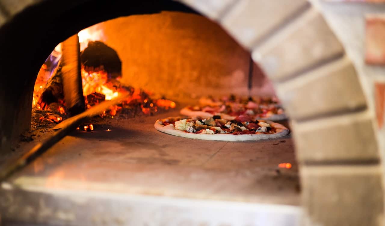 brick oven pizza, pizza facts