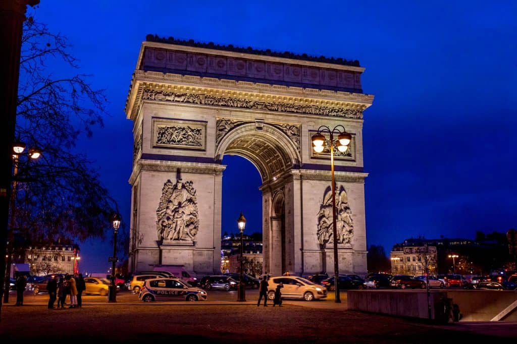 30 Arc de Triomphe Facts They Didn't Teach You In History Class