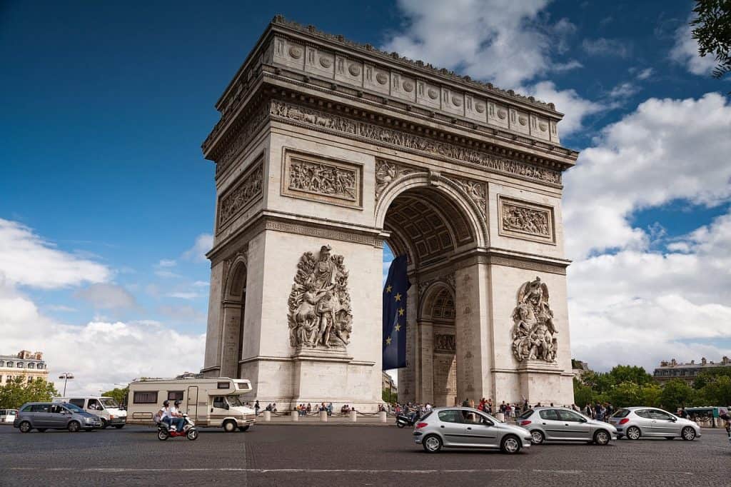 30 Arc de Triomphe Facts They Didn't Teach You In History Class
