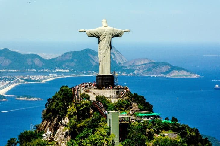 christ the redeemer facts, statue