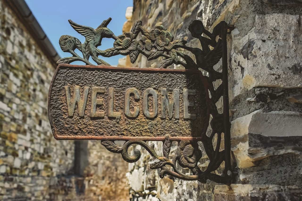 welcome, airbnb facts