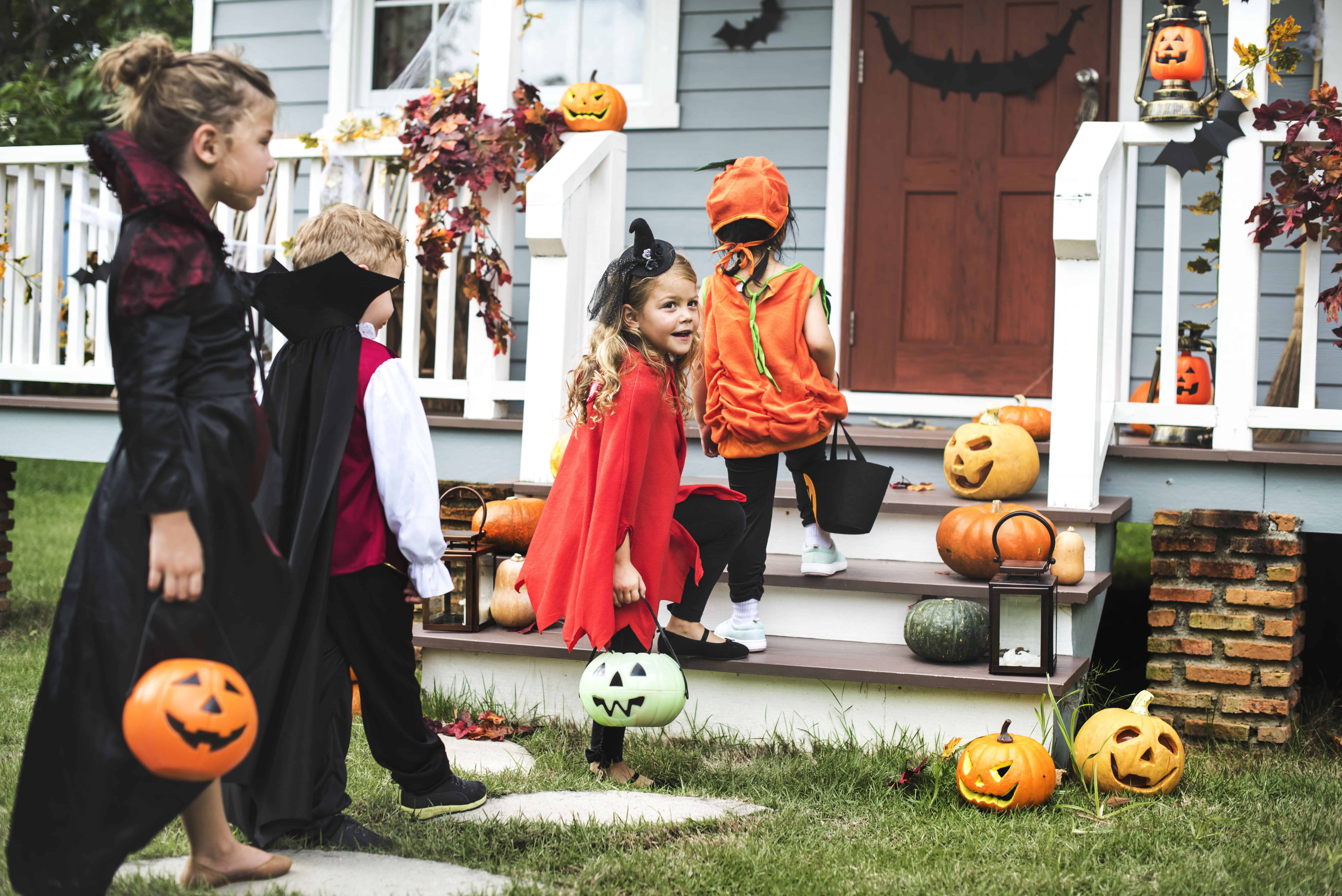 kids trick or treating, halloween.