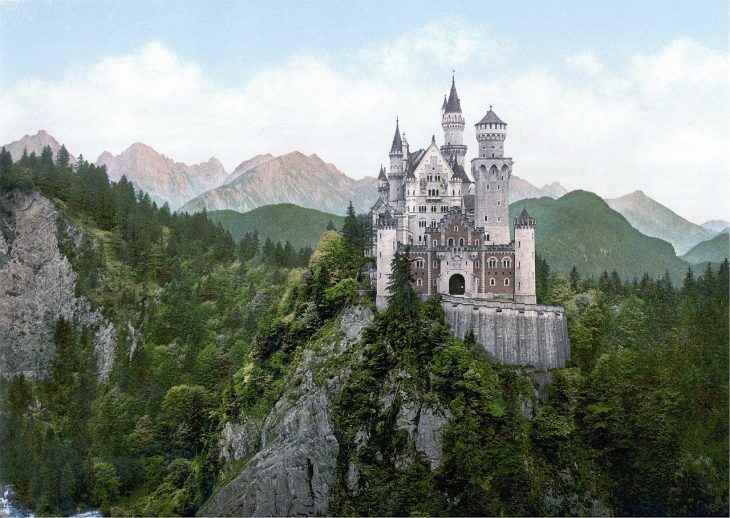 Neuschwanstein Castle Facts