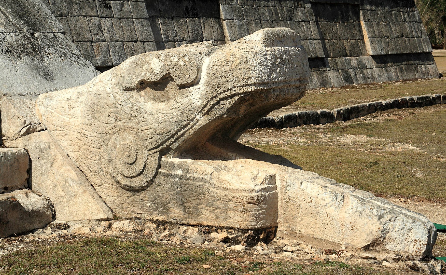 The Mayans Facts, Kukulkan Sculpture