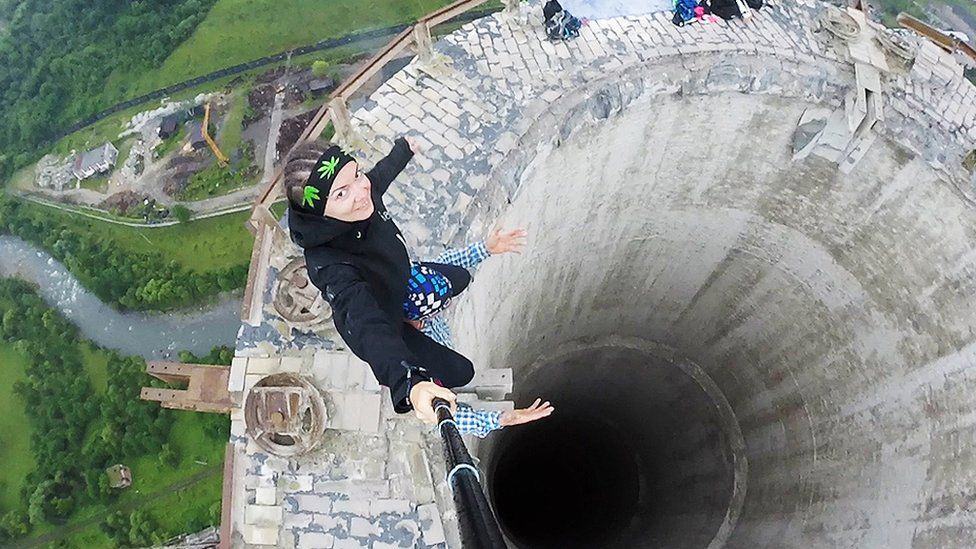 Selfie deaths
