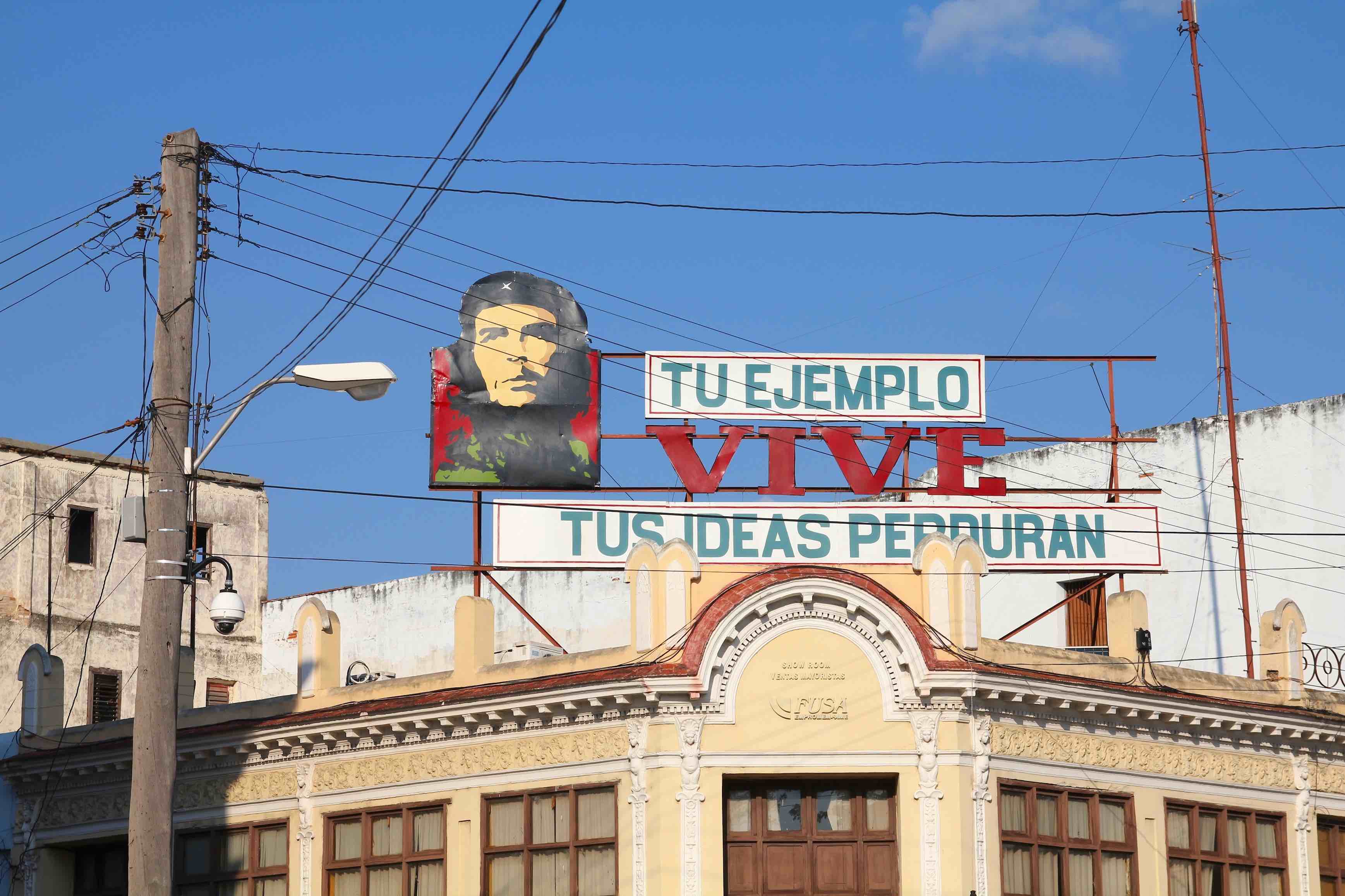Billboard showing Che Guevara