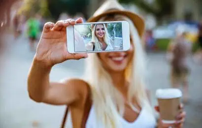 40 Selfie Facts To Read Before You Say Cheese 