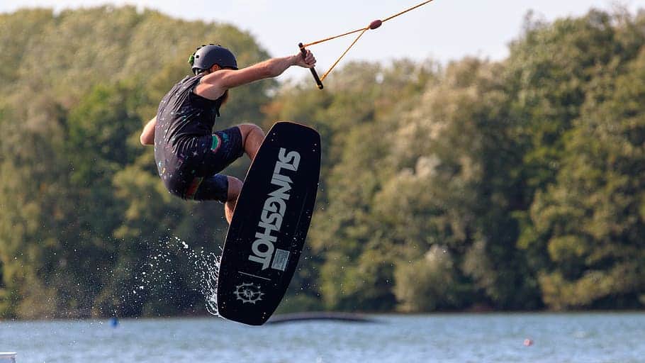 wakeboarding, water sports