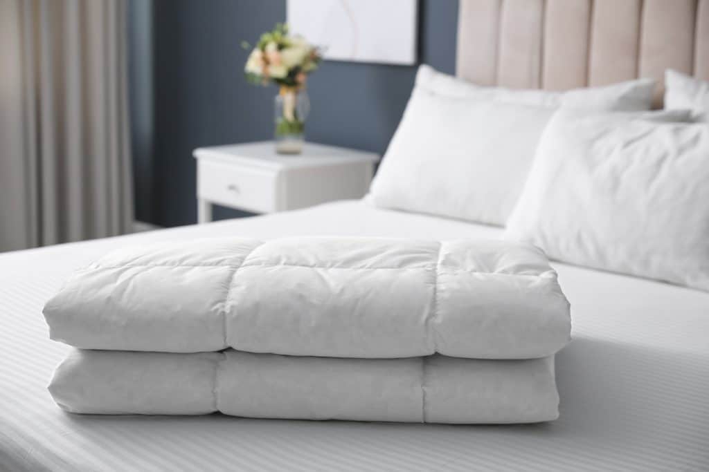 What is a Duvet Cover and How Does It Differ From a Comforter