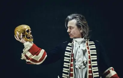 30 Best Monologues To Inspire You 