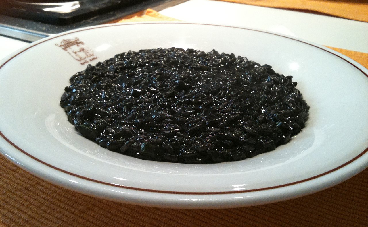 Crni rižot, black risotto