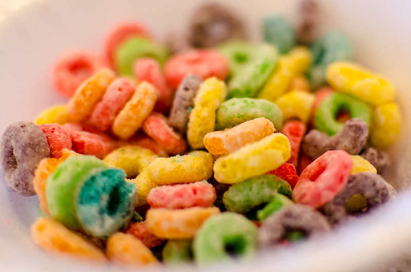 Детские злаковые батончики Froot loops. Guga foods.