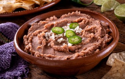 14 Refried Beans Nutrition Facts You Want to Know 