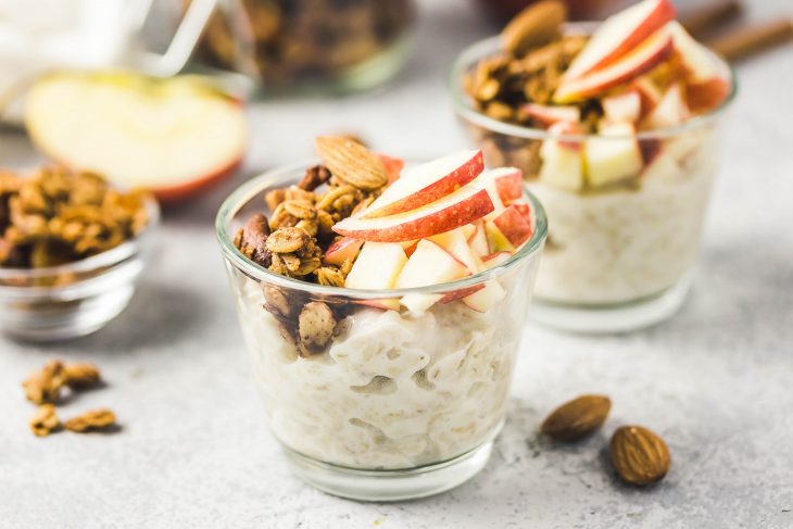 Spiced apple cinnamon overnight oats