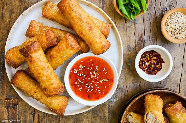 Egg Roll sweet and spicy sauce