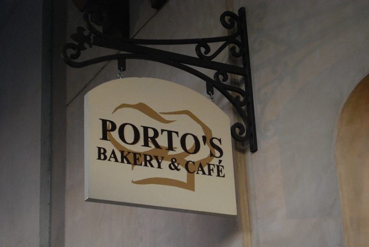 Porto's Bakery Logo