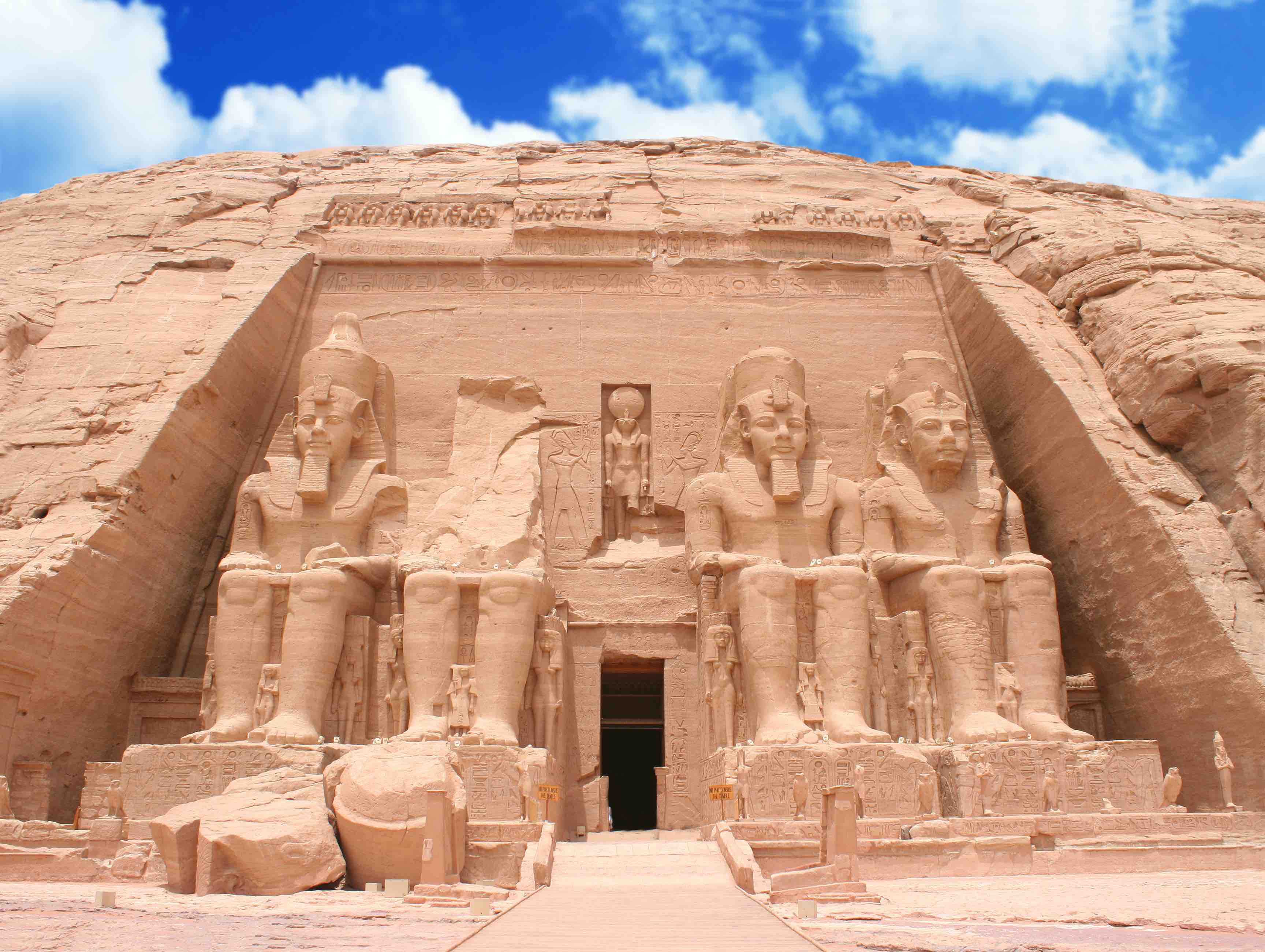 18 Abu Simbel Facts A Peak Into The Egyptian Dynasties Facts