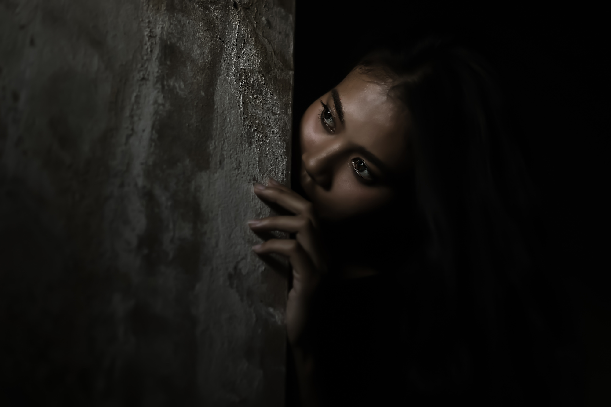 scary hide and seek