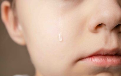 20 Psychological Facts About Crying From The Left Eye - Facts.net