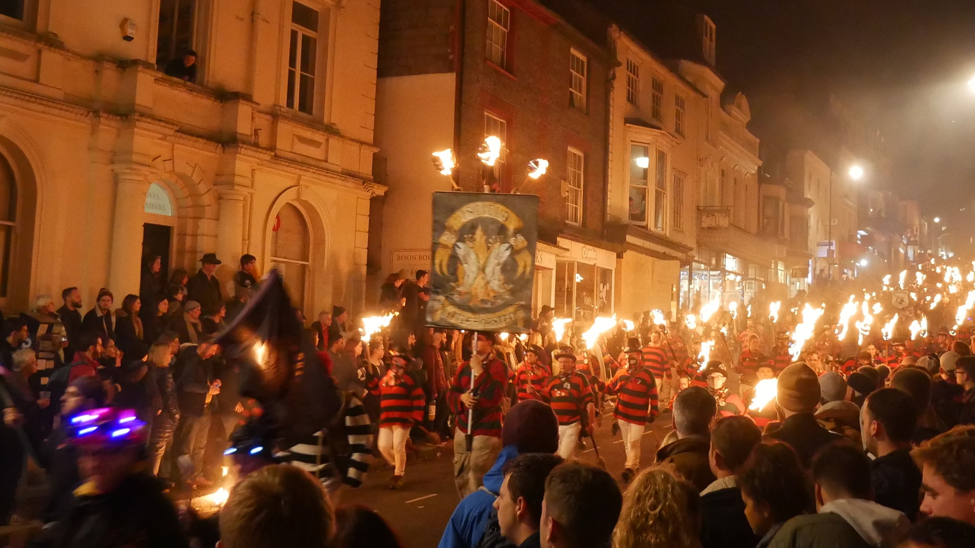 12-facts-about-edenbridge-bonfire-society-fireworks-display