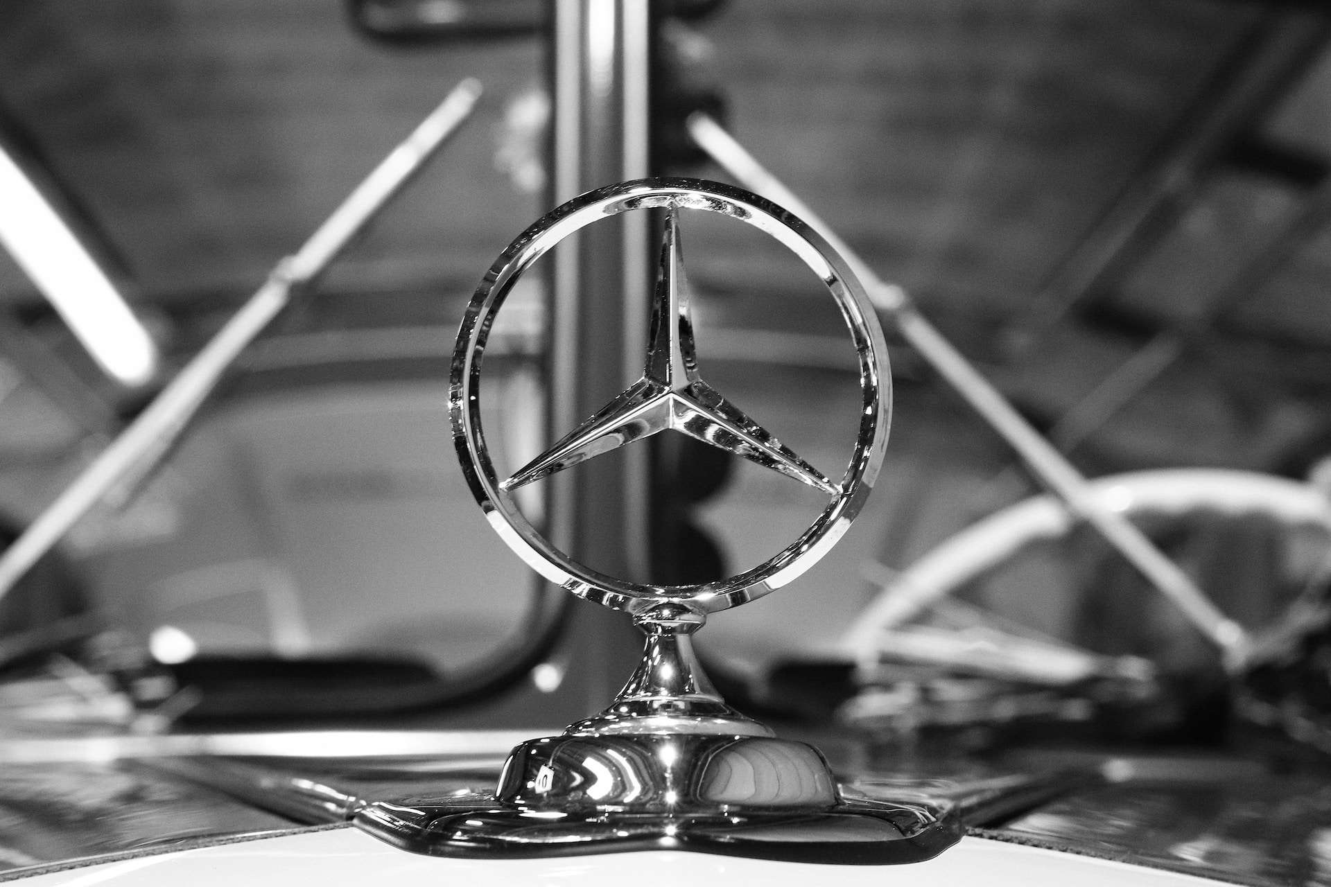 The origins of Mercedes' three-pointed star logo