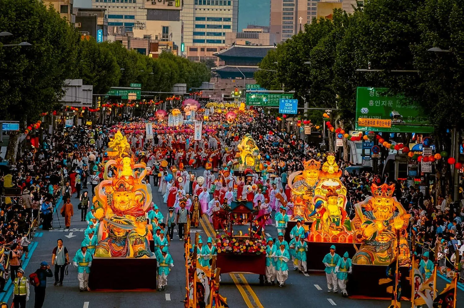 13 Facts About Lotus Lantern Festival