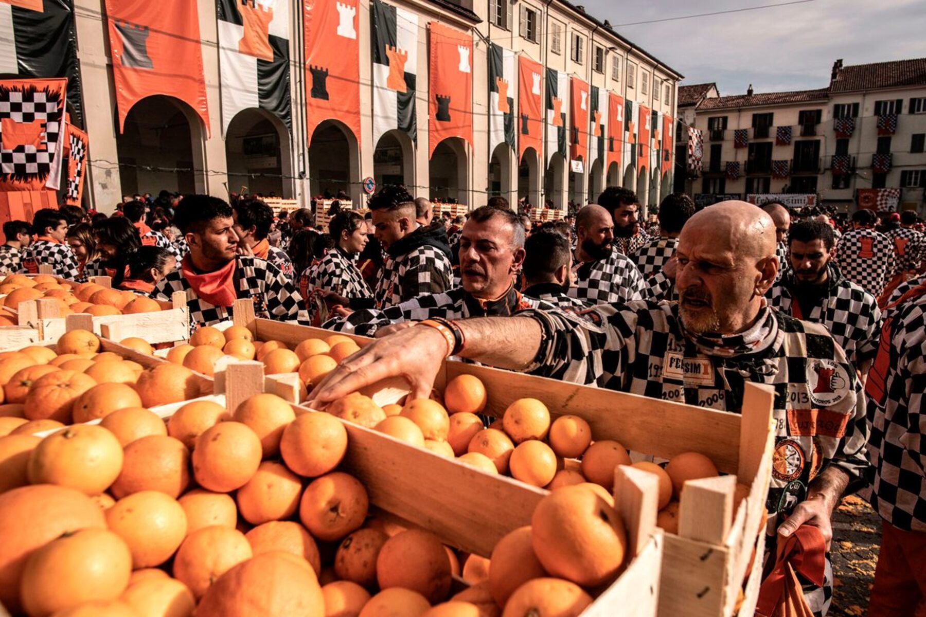 14-facts-about-battle-of-the-oranges-ivrea-carnival