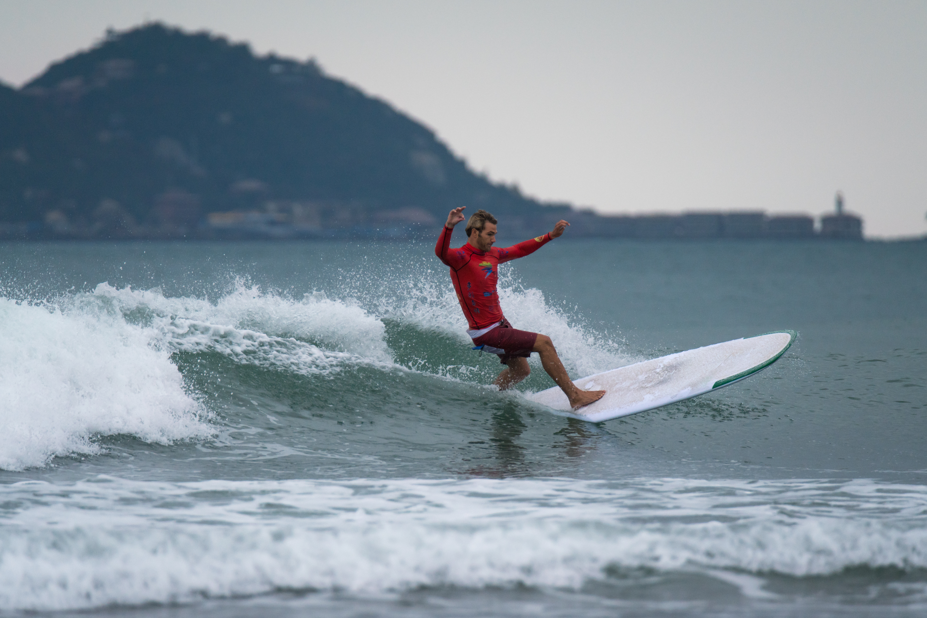 14-facts-about-international-longboard-surfing-contest