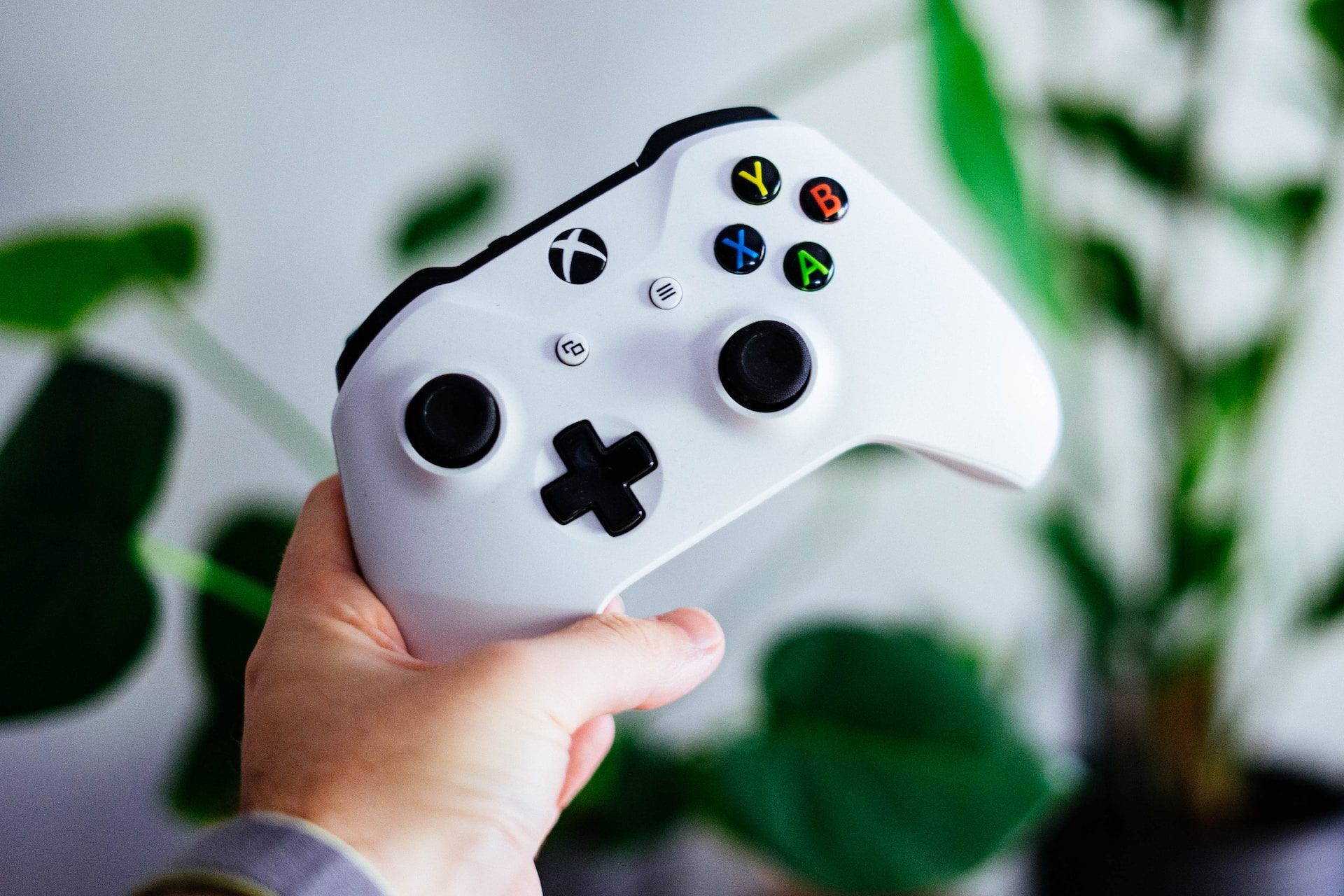 Microsoft unveils new Xbox Live 'experience' - CNET