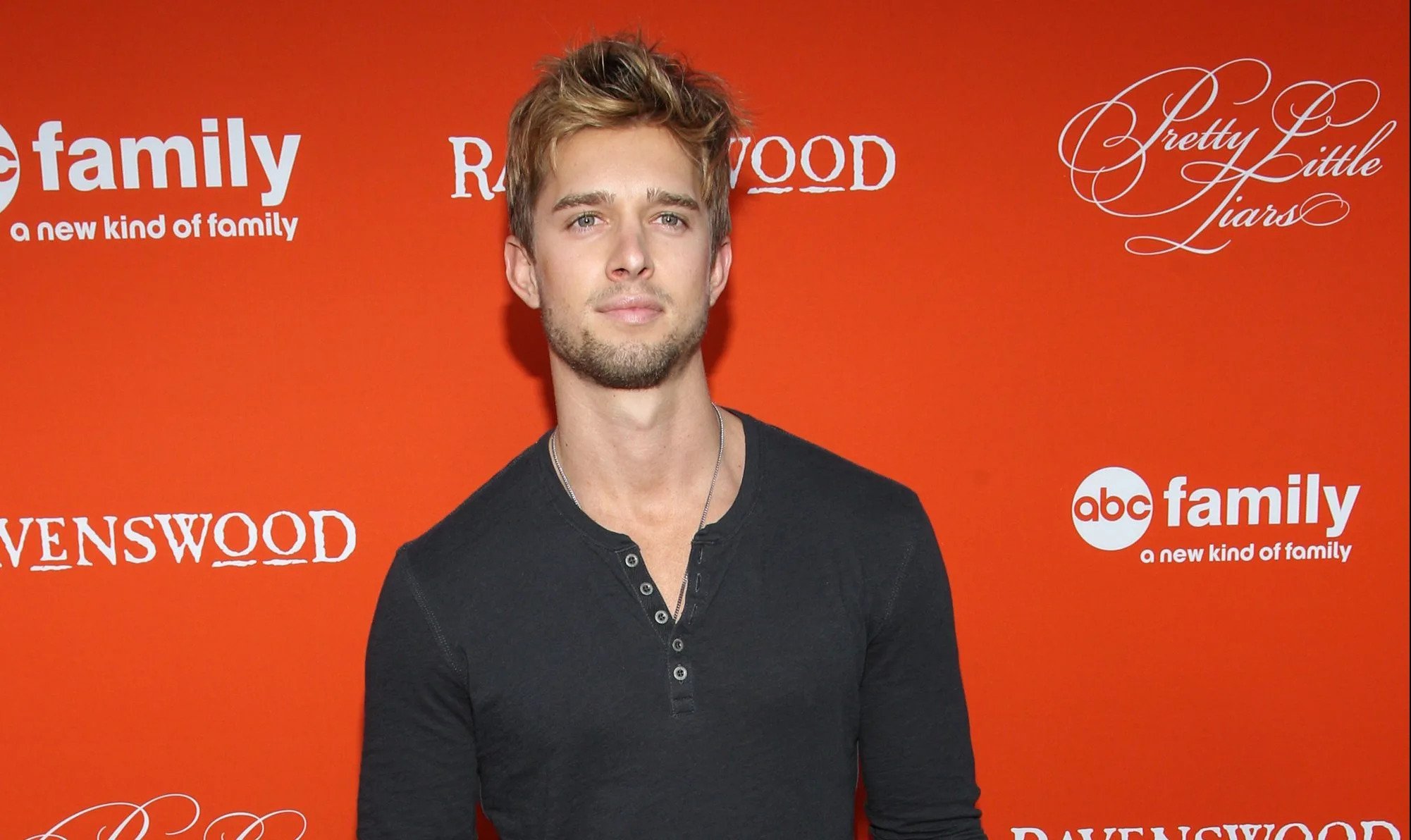 30 Facts about Drew Van Acker - Facts.net