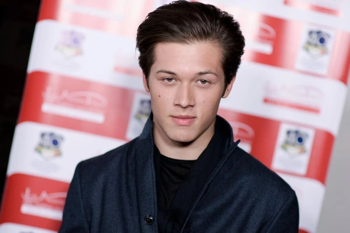 30-facts-about-leo-howard