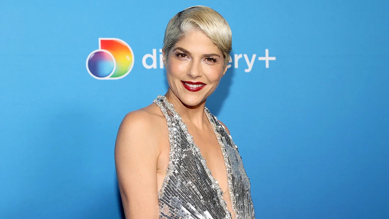 30-facts-about-selma-blair