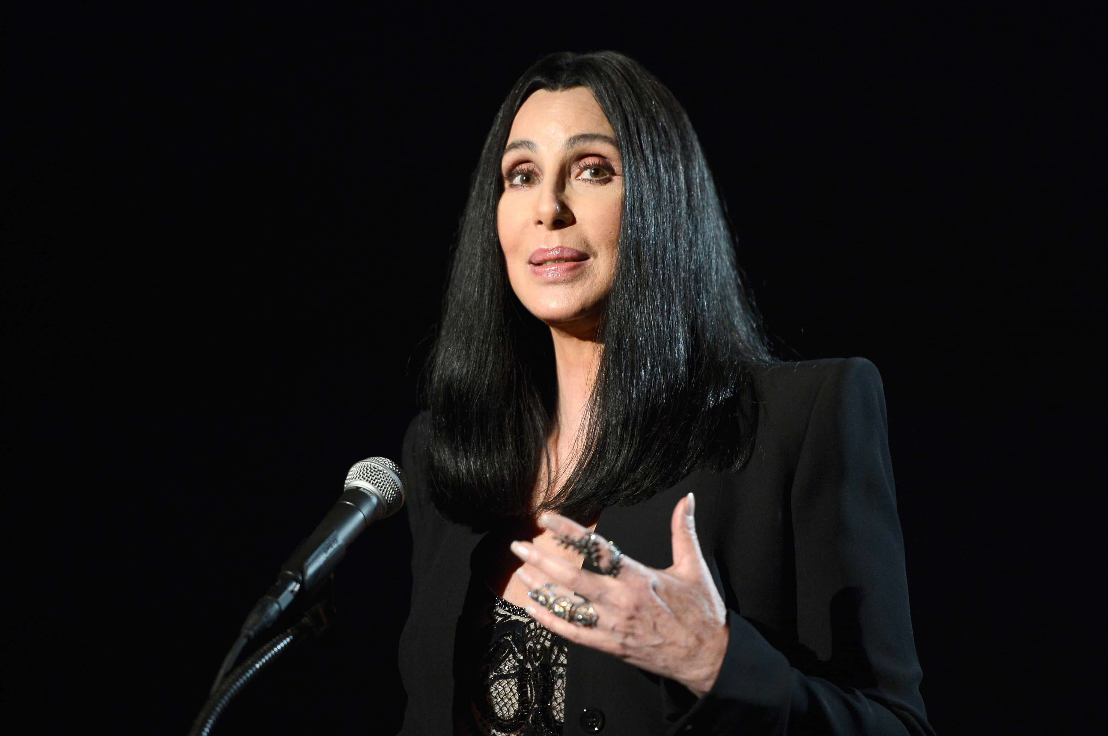 32-facts-about-cher