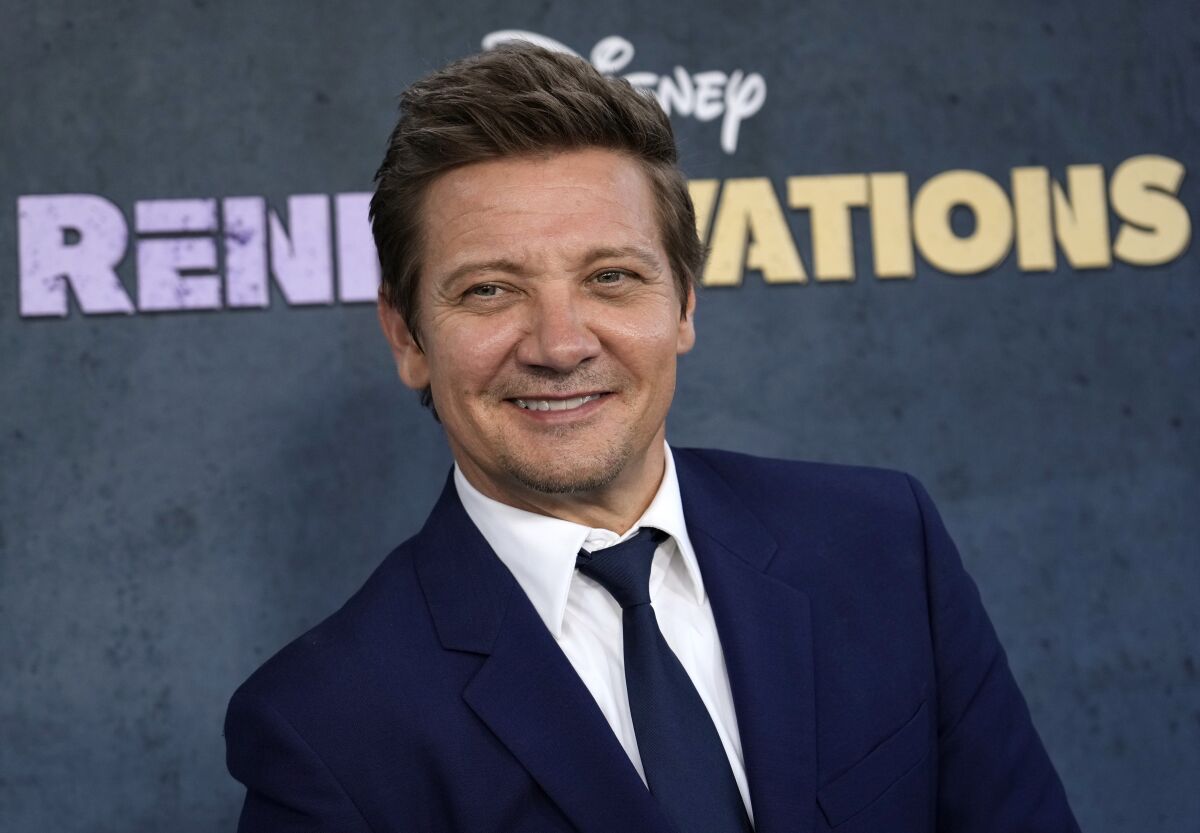 32-facts-about-jeremy-renner