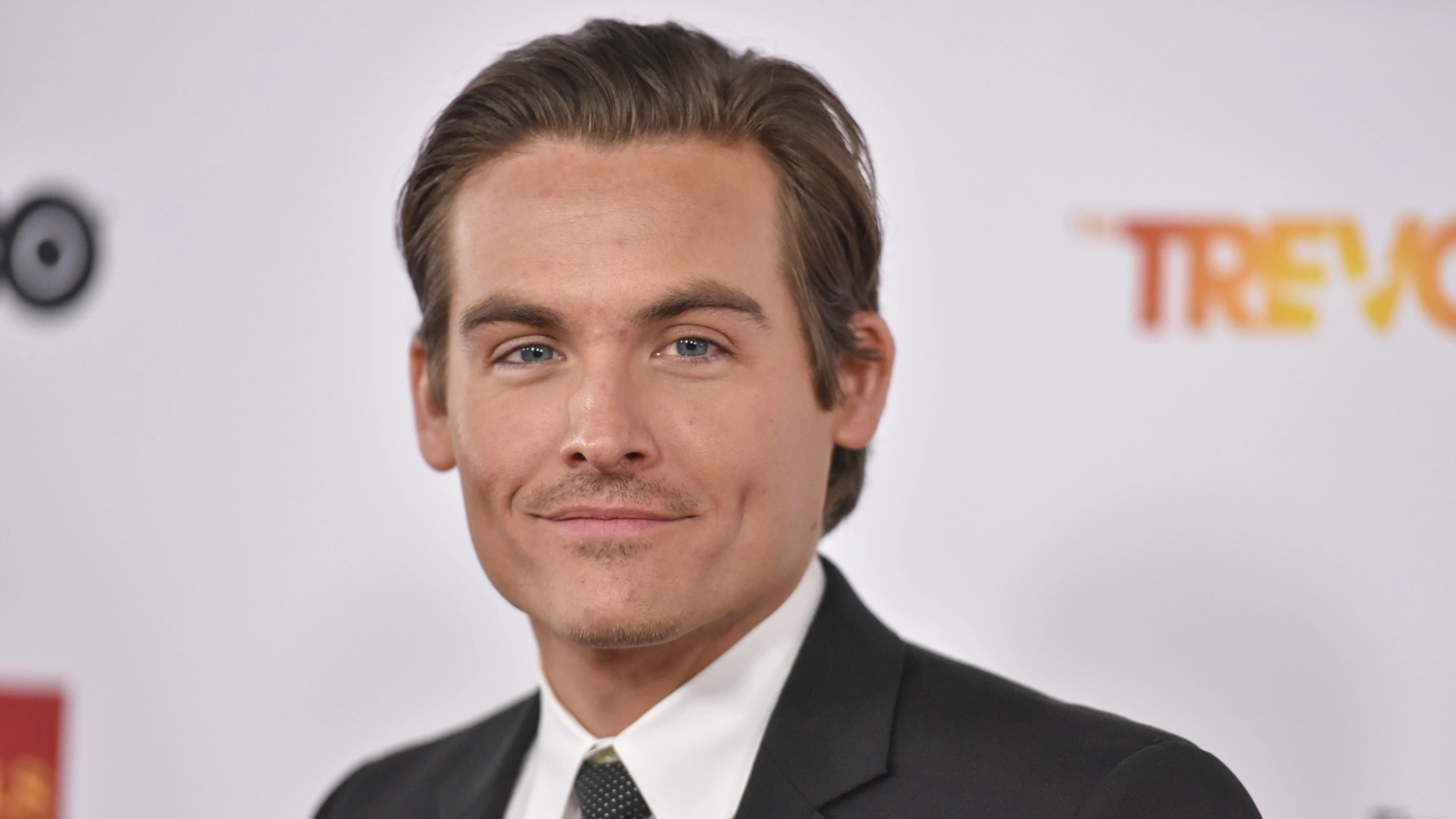 32-facts-about-kevin-zegers