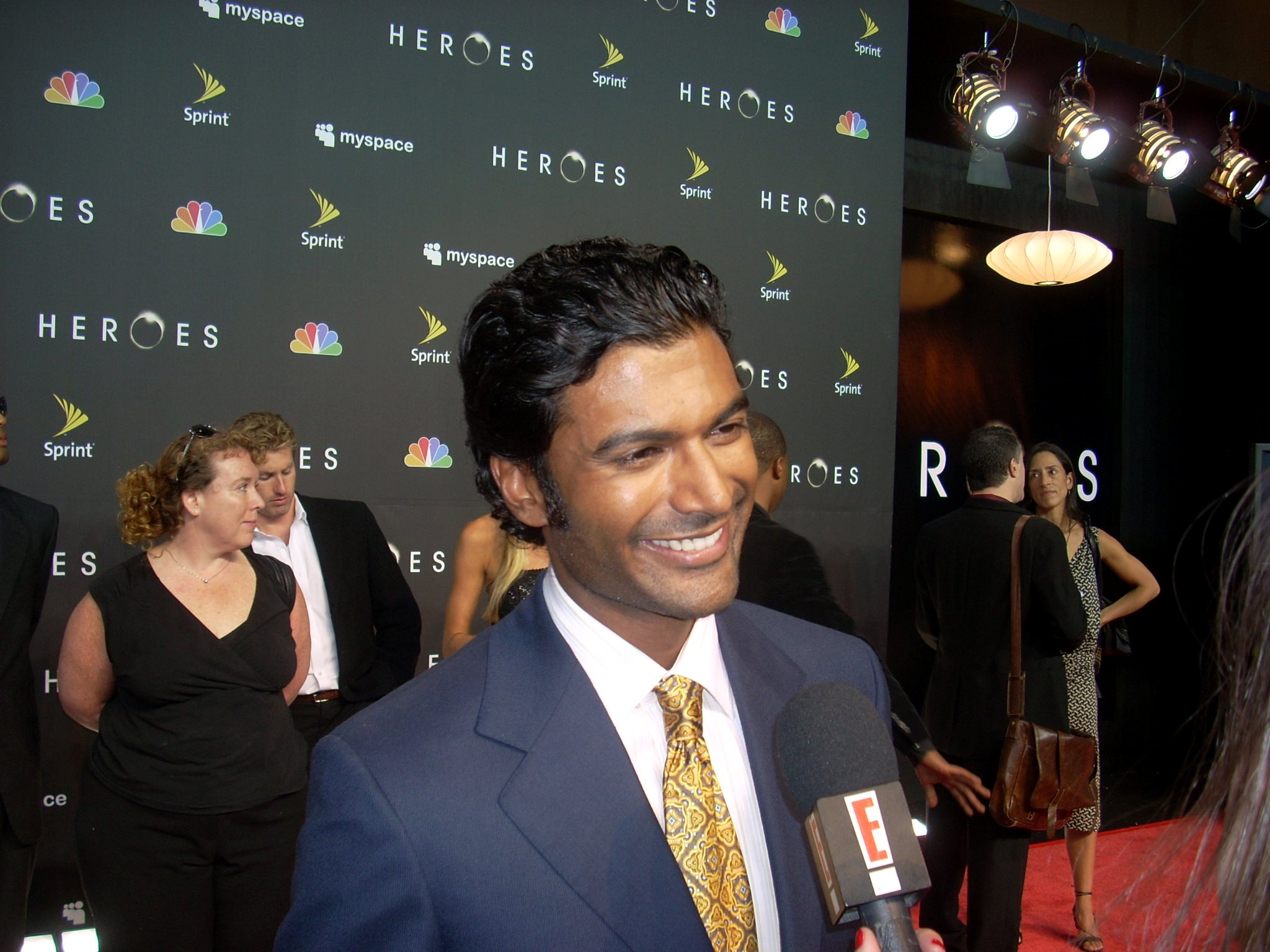 42-facts-about-sendhil-ramamurthy
