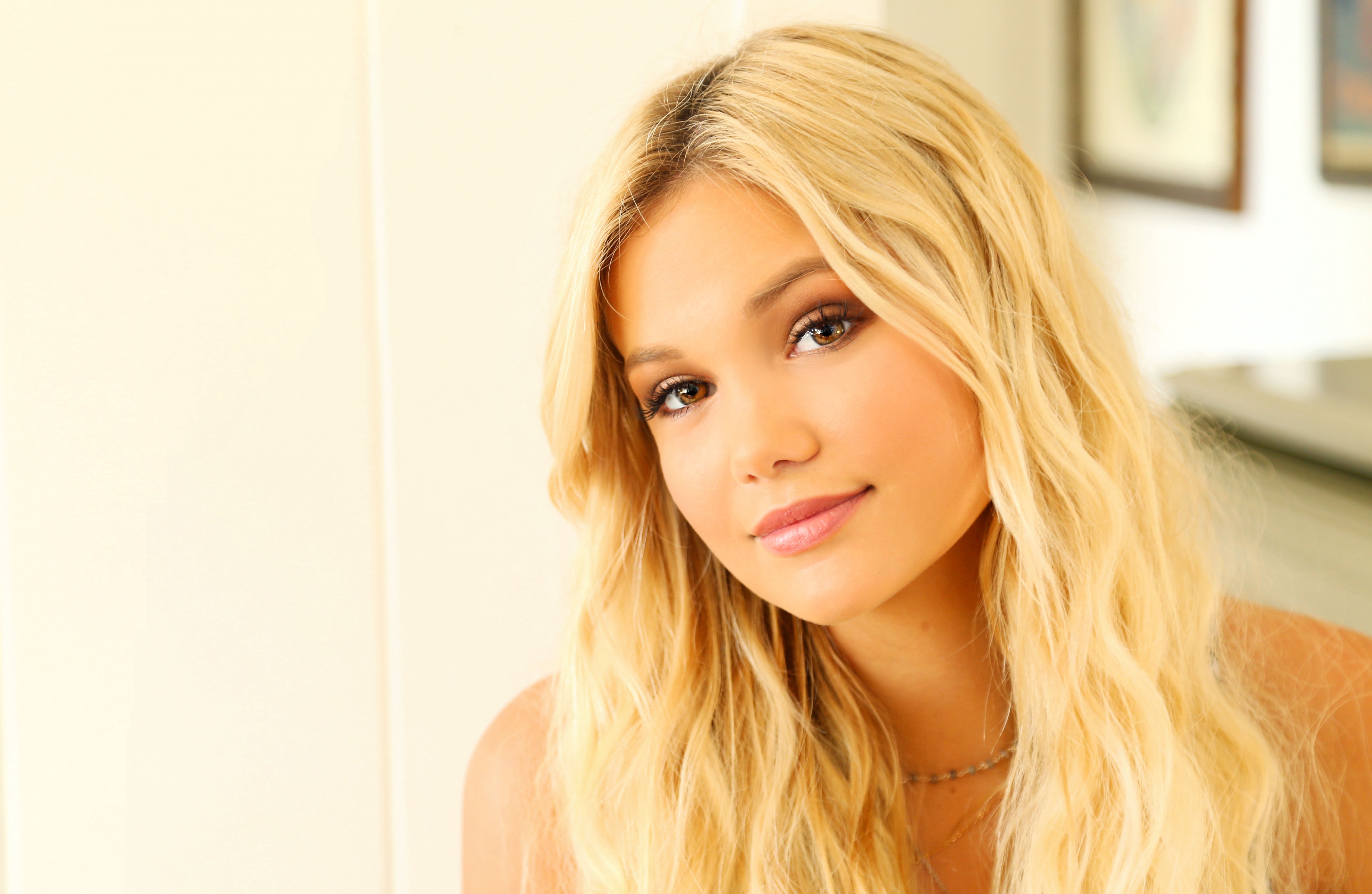 43 Facts about Olivia Holt - Facts.net