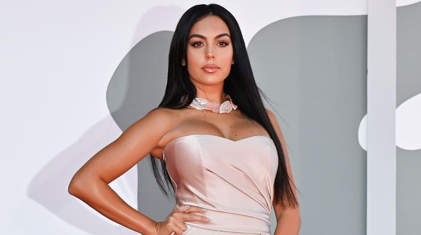PHOTO: Georgina Rodriguez Turns Her Fitness Passion Into Business