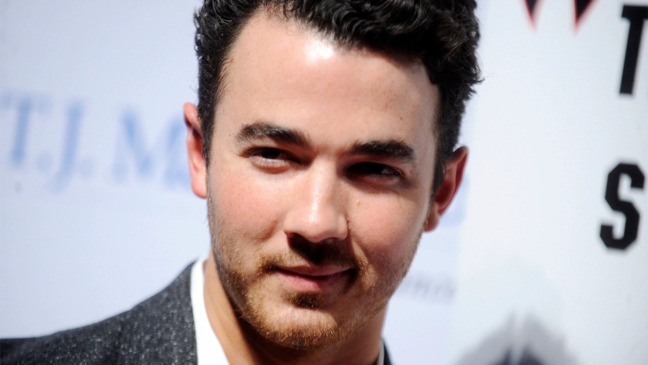 44-facts-about-kevin-jonas