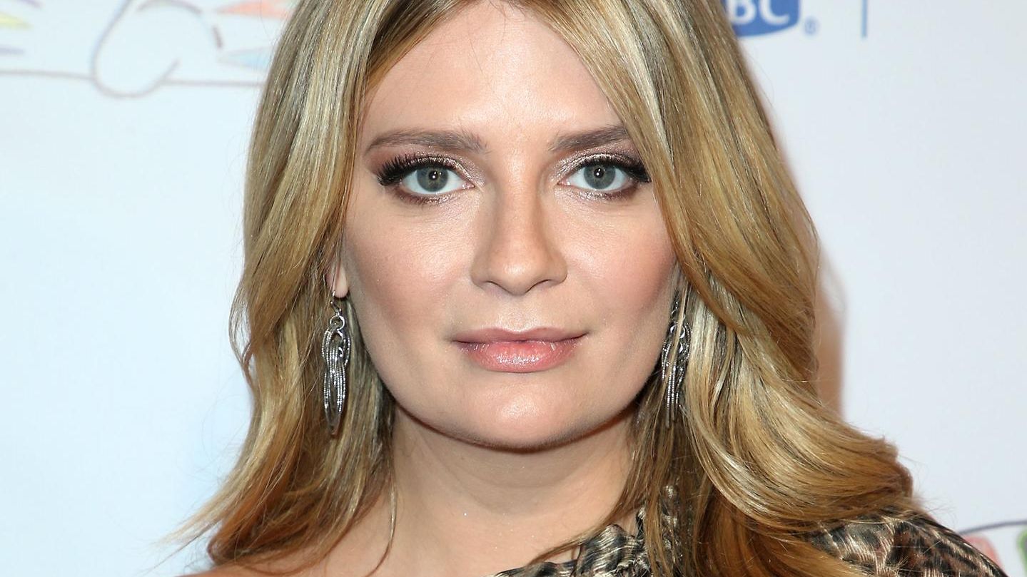 Facts About Mischa Barton Facts Net