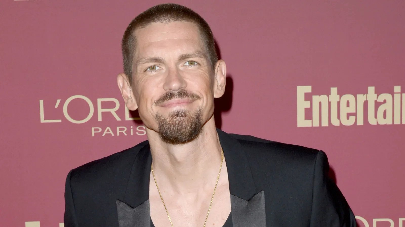 49-facts-about-steve-howey