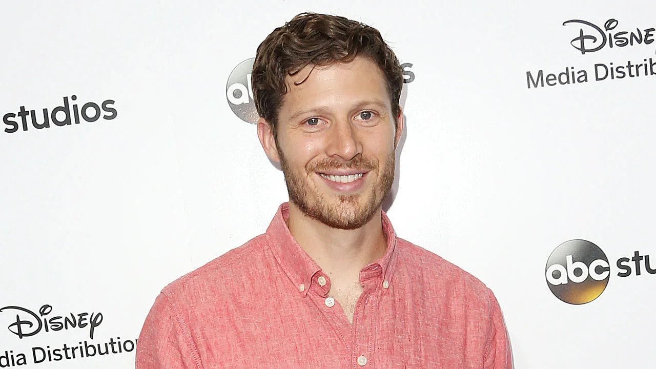 49-facts-about-zach-gilford