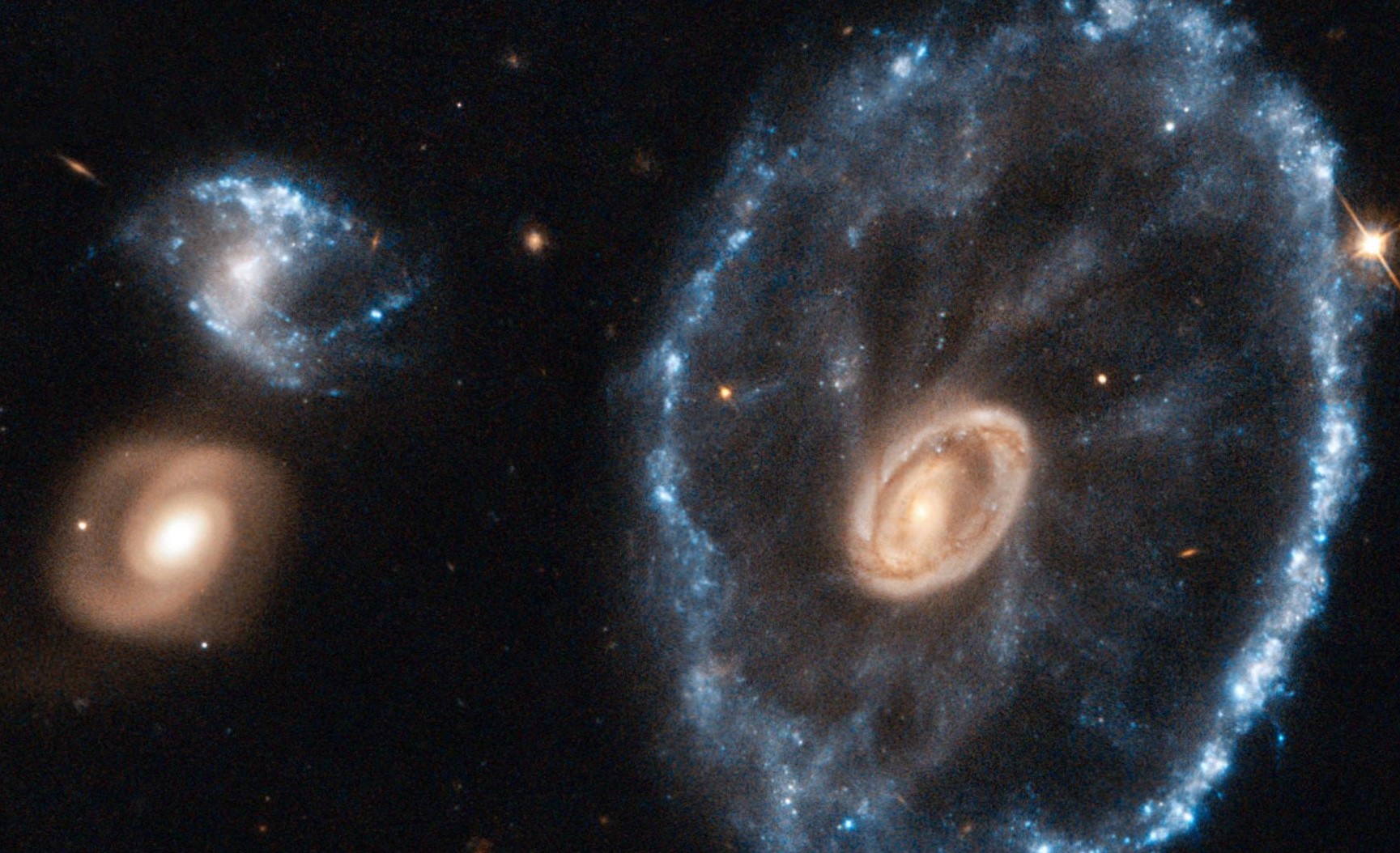 10-astounding-facts-about-cartwheel-galaxy-eso-350-40