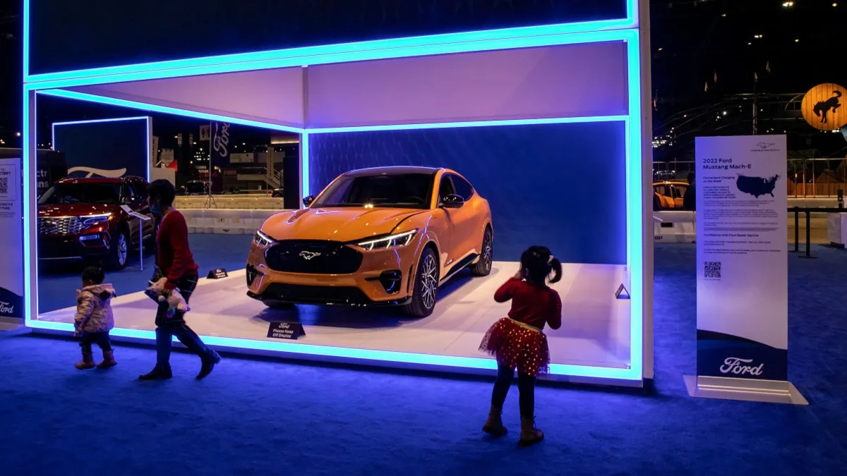 15 Facts About Chicago Auto Show
