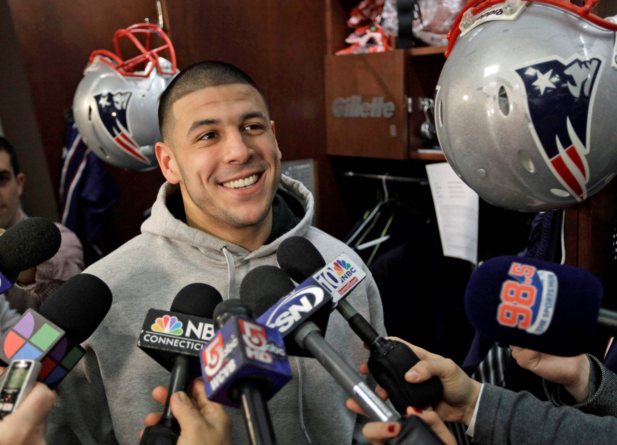 40-facts-about-aaron-hernandez