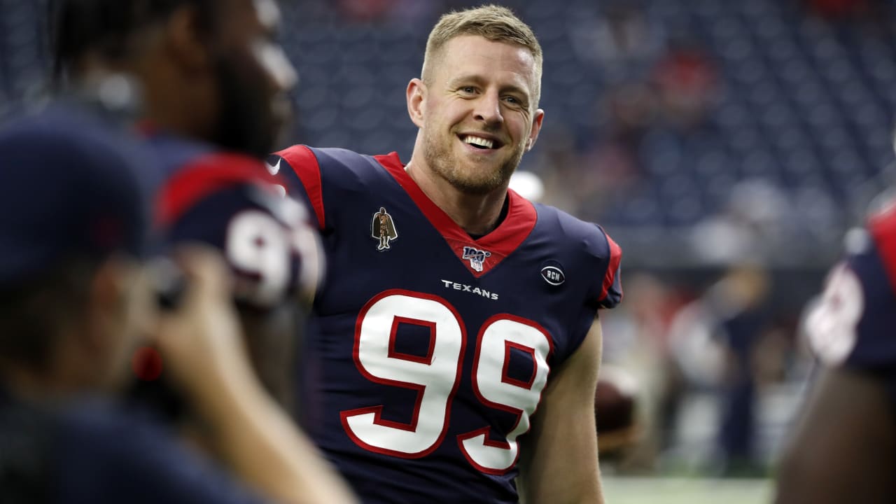 Fan brings TJ Watt jersey for JJ Watt to sign 