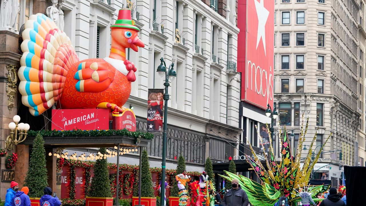 9-facts-about-thanksgiving-day-parade